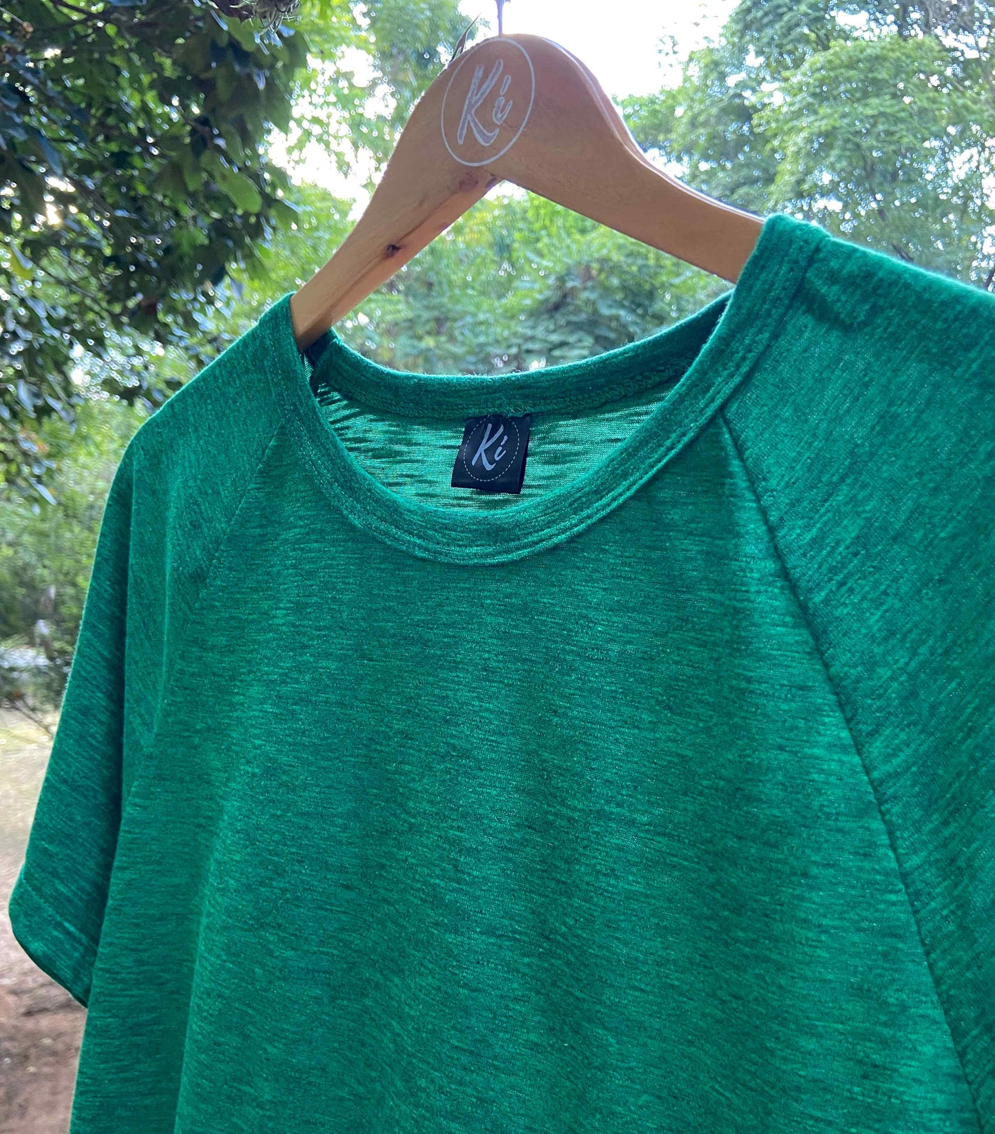 Camiseta Raglan em PET reciclado Verde Bandeira